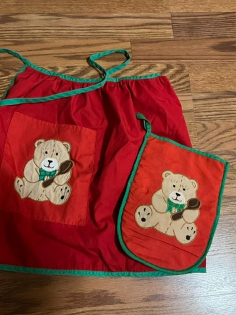 Christmas apron and potholder